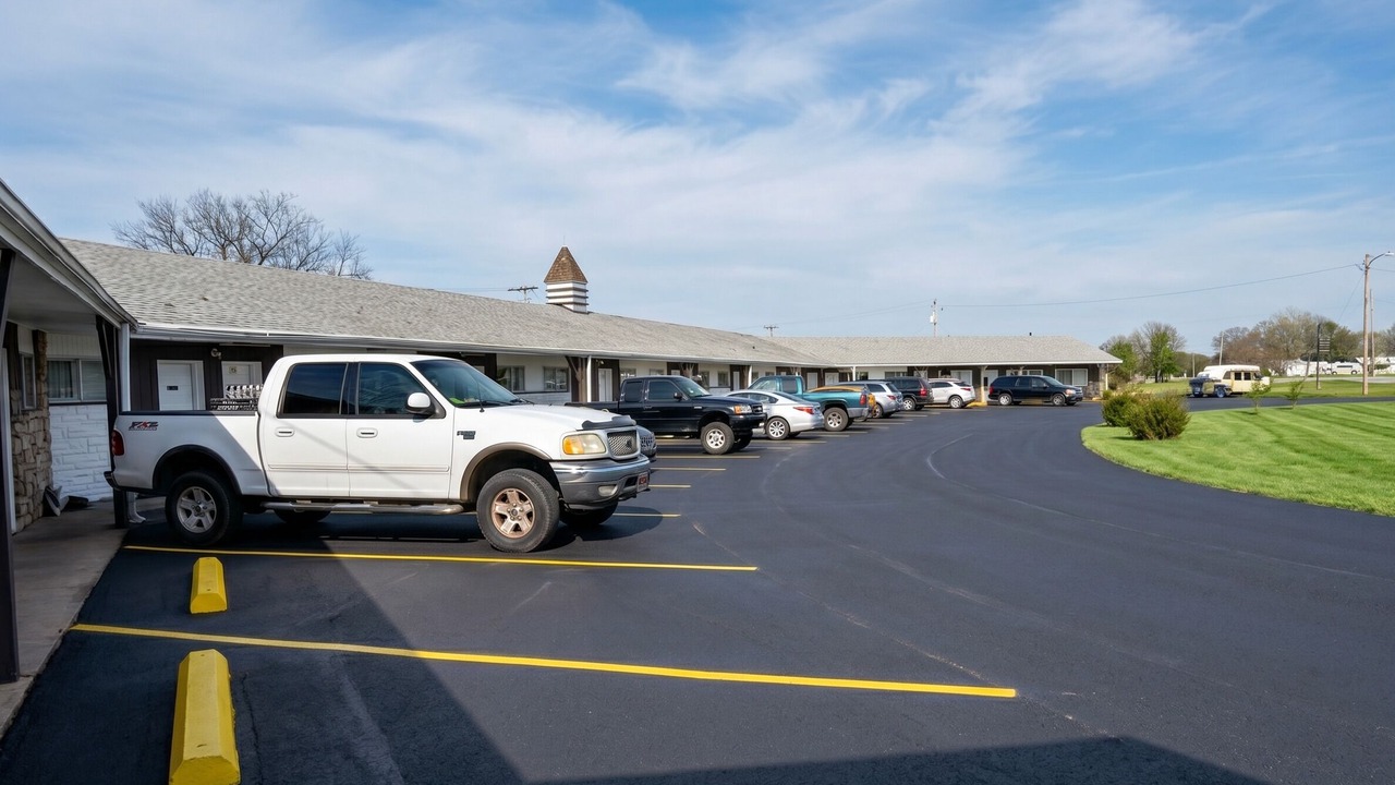 Photo of Others in Elwood