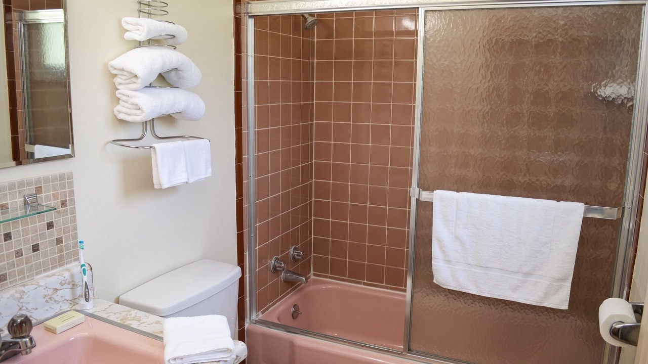 Photo of Bathroom in Elwood