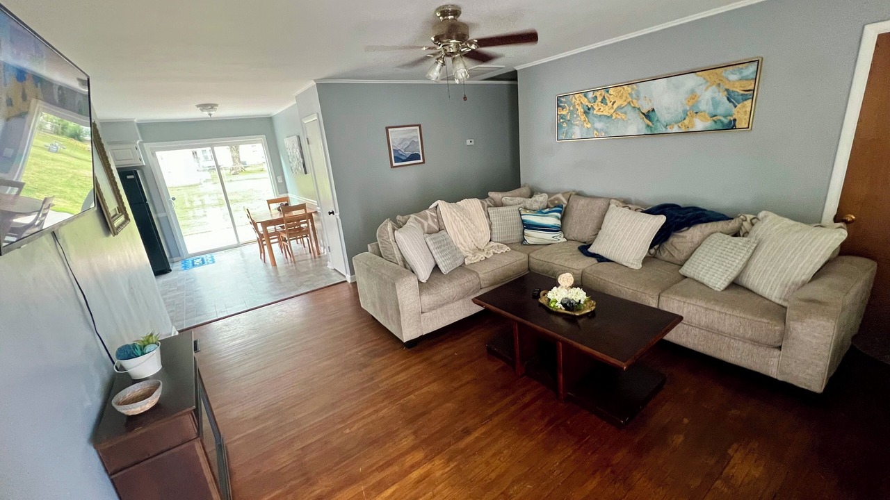 Photo of Livingroom in Oakhurst
