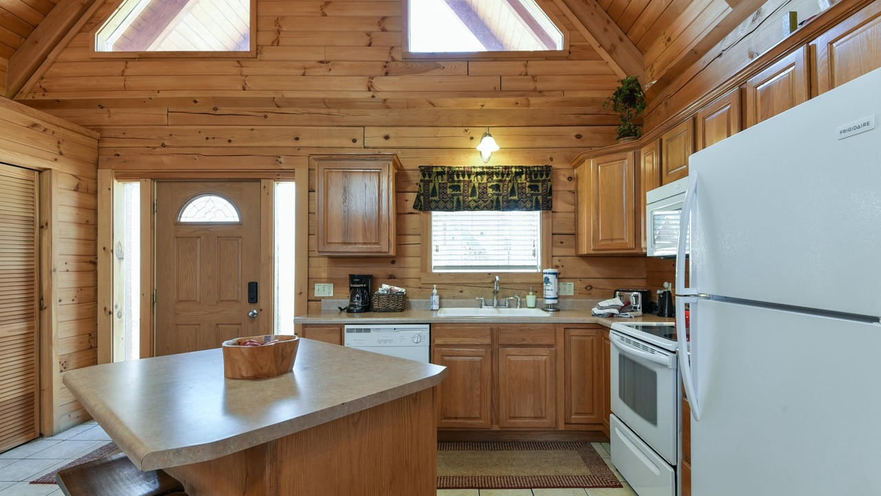 Photo of Kitchen in Branson Cedars