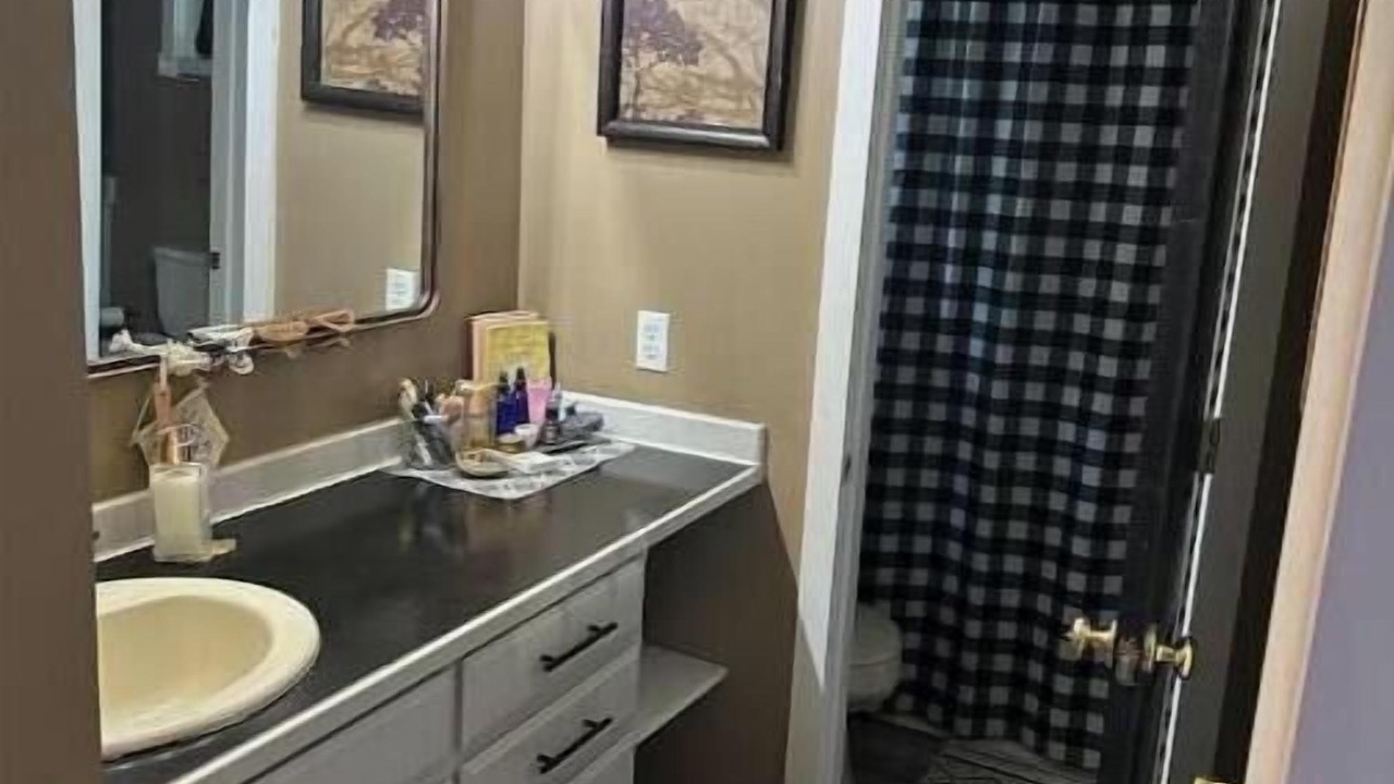 Photo of Bathroom in Shell Knob