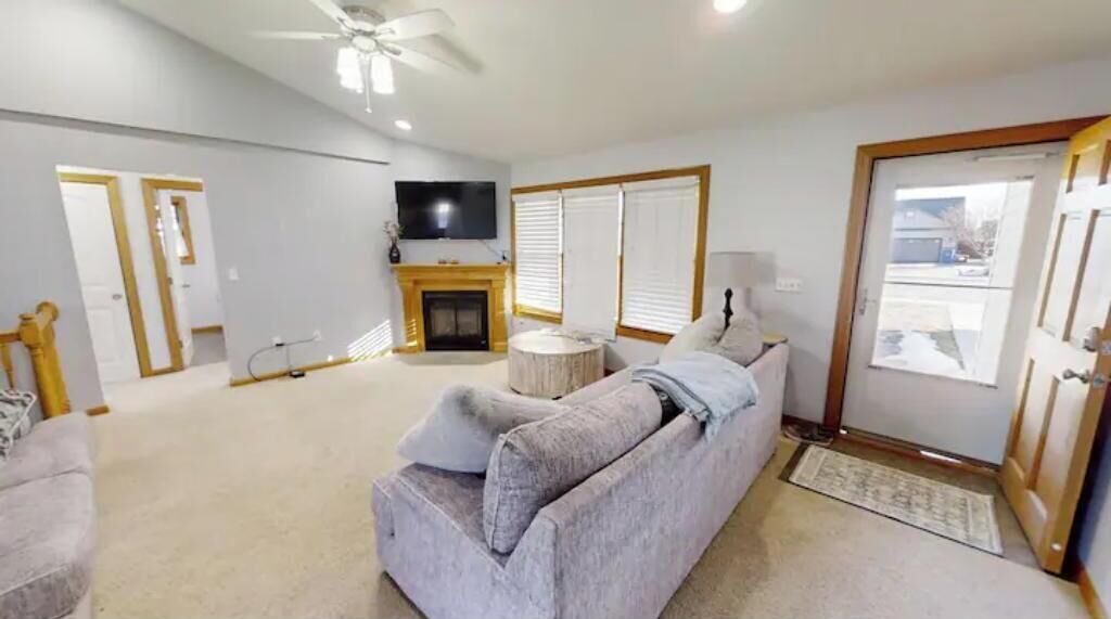 Photo of Livingroom in Hays
