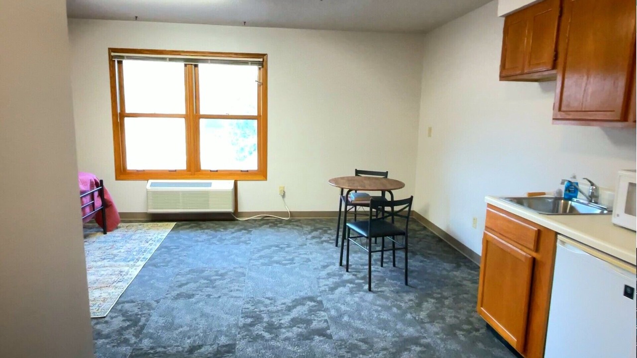 Photo of Others in Eureka