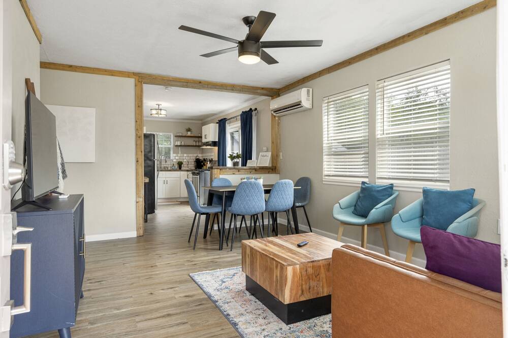 Photo of Livingroom in Tulsa