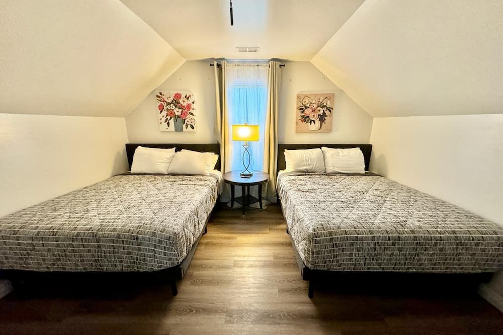 Photo of Bedroom in Walnut Grove