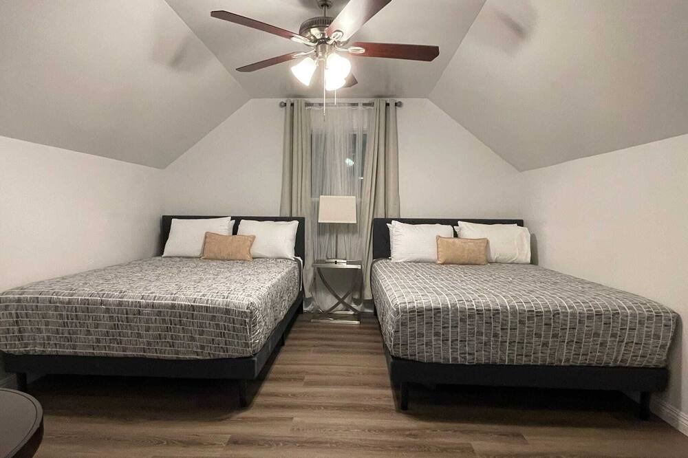 Photo of Bedroom in Walnut Grove