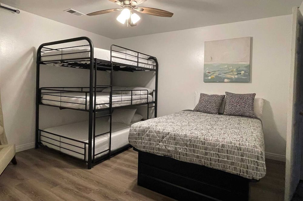 Photo of Bedroom in Walnut Grove
