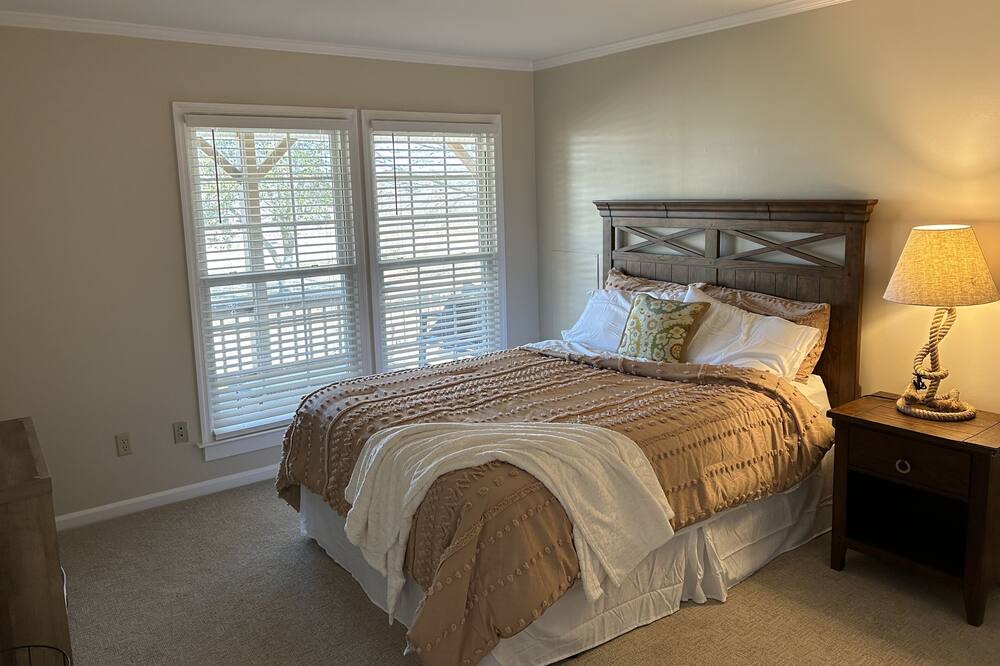 Photo of Bedroom in Belhaven