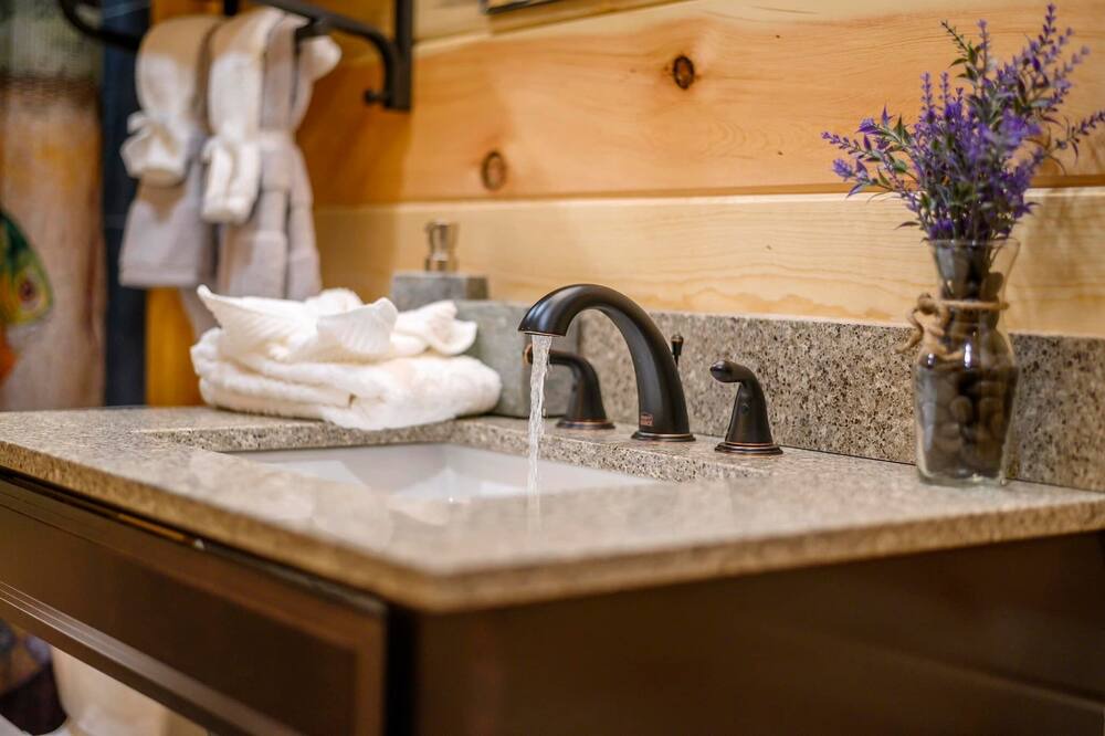 Photo of Bathroom in Smithville