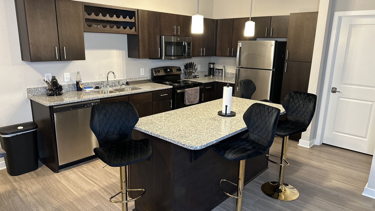 Photo of Kitchen in Lakes of Forest Hill