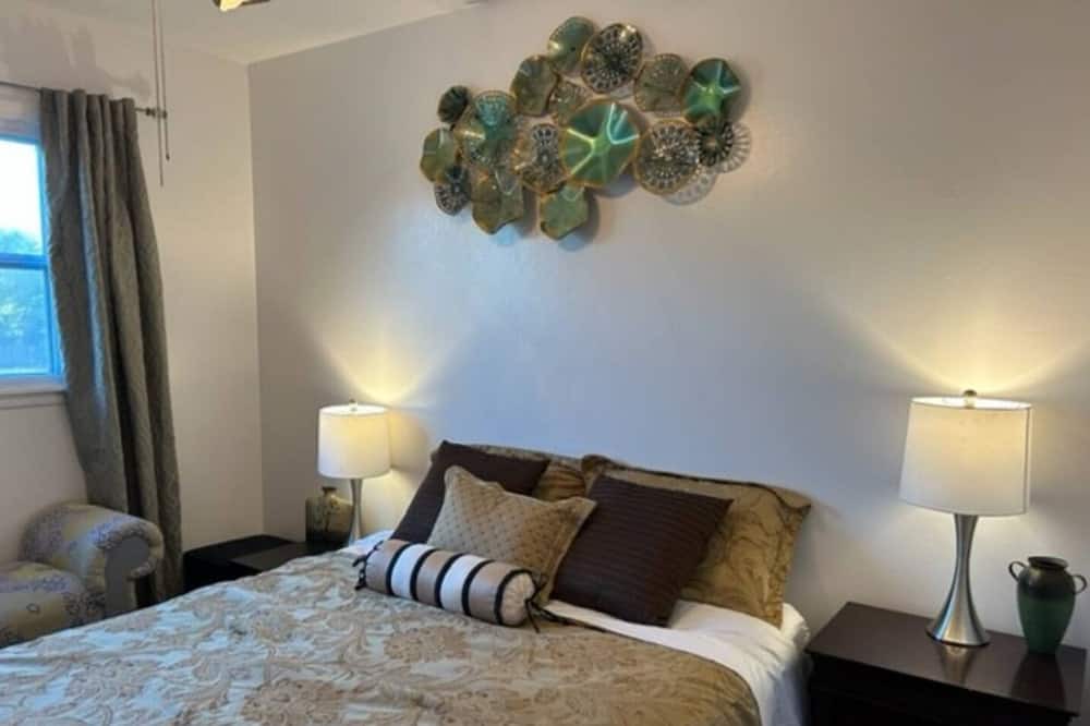 Photo of Bedroom in Bel Aire