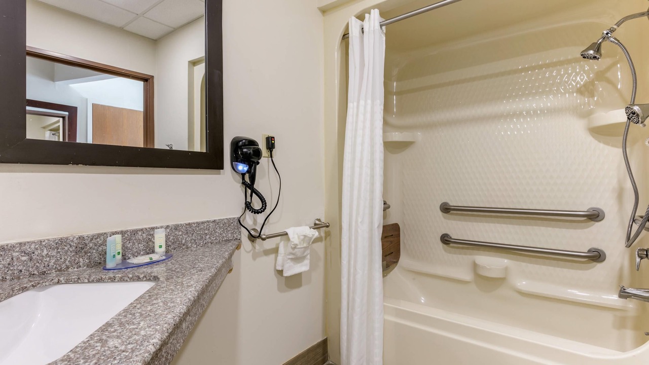 Photo of Bedroom in Cape Girardeau