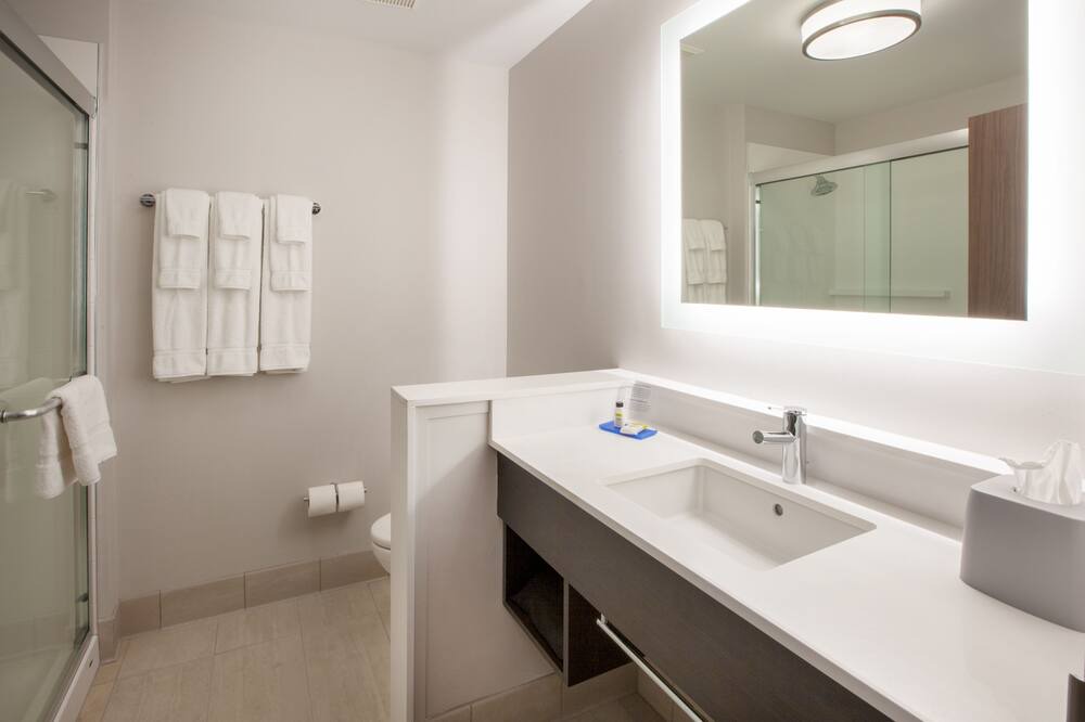 Photo of Bathroom in Murray