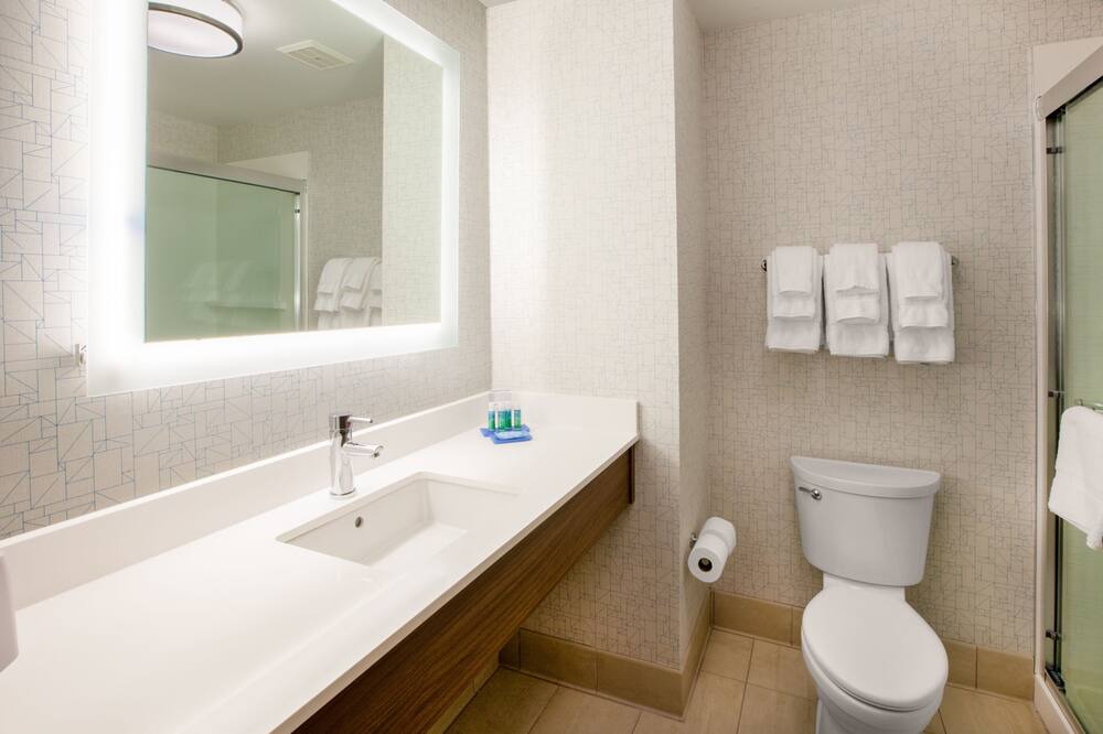 Photo of Bathroom in Murray