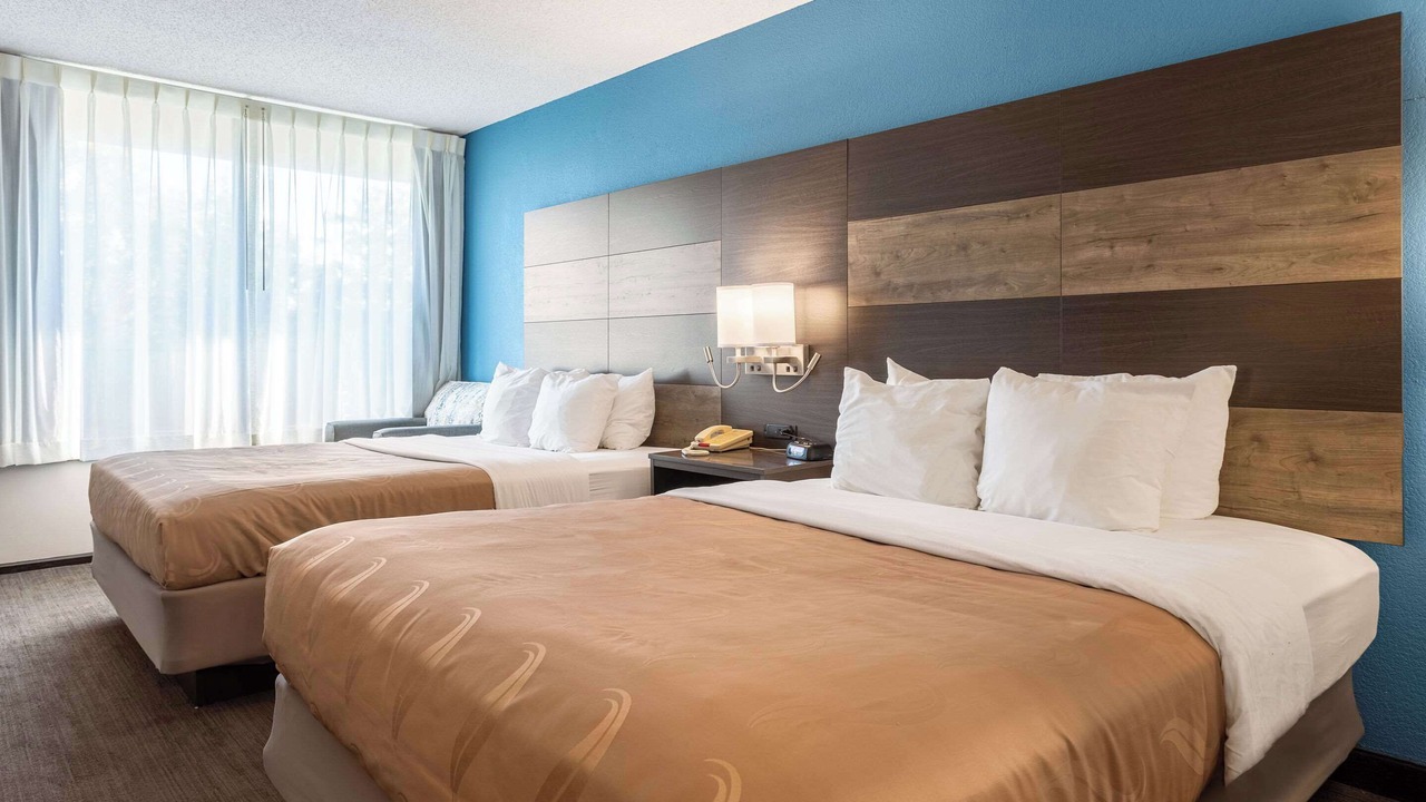 Photo of Bedroom in Branson Theater District