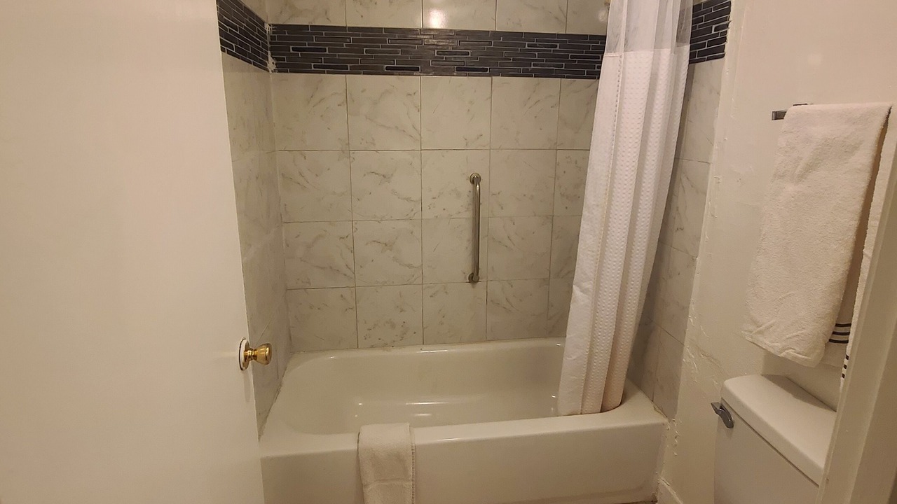 Photo of Bathroom in Shepherdsville