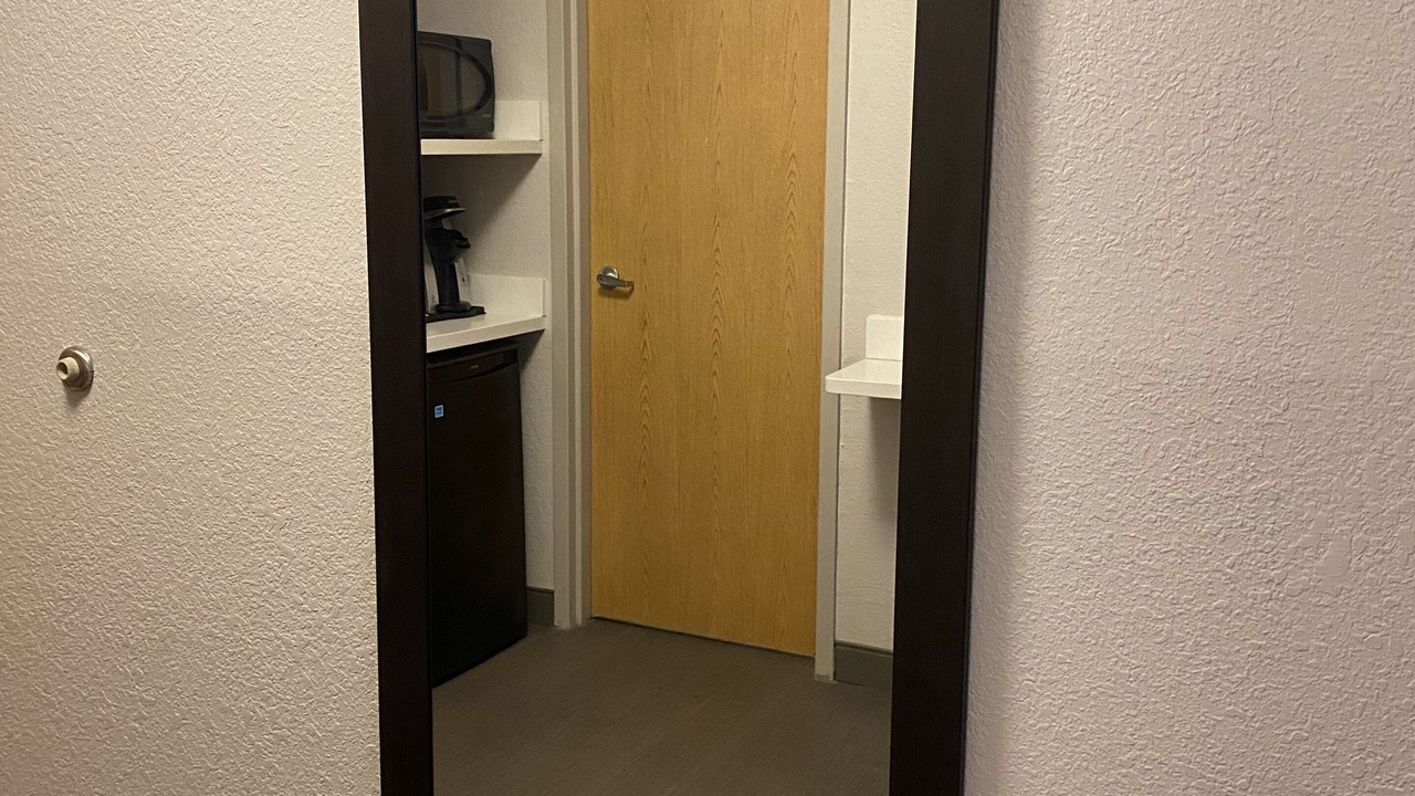 Photo of Bedroom in Metropolis