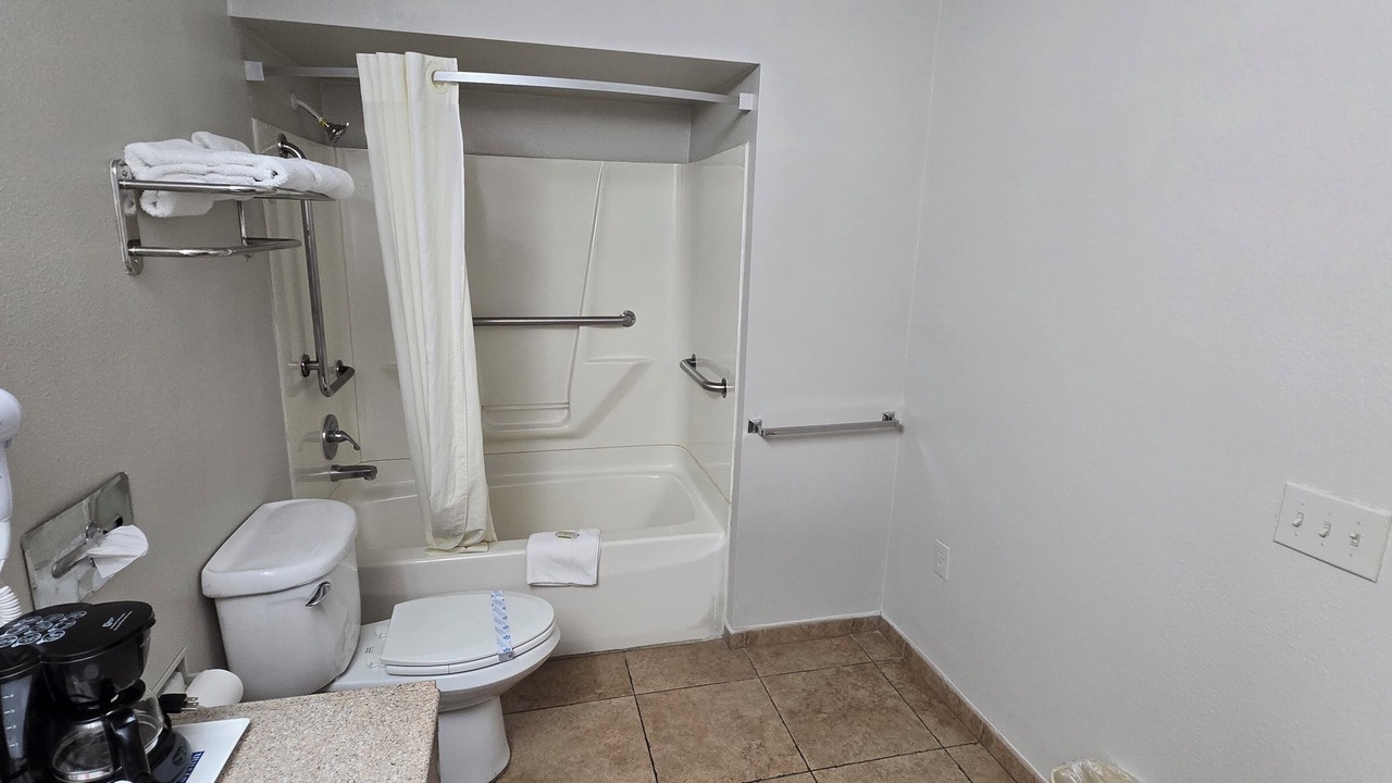 Photo of Bathroom in Clinton