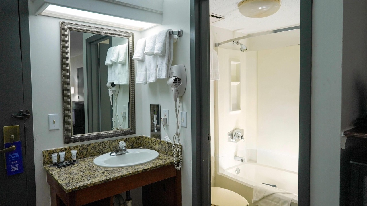 Photo of Bathroom in Broken Arrow