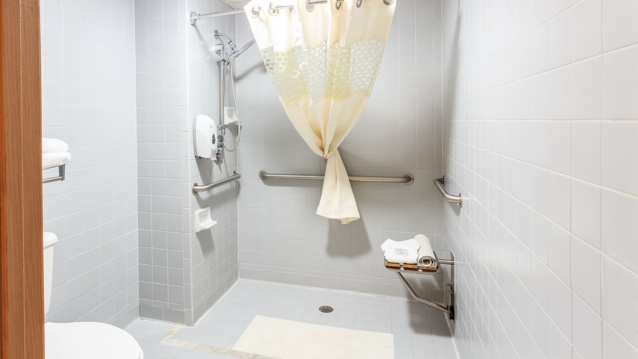 Photo of Bathroom in Branson