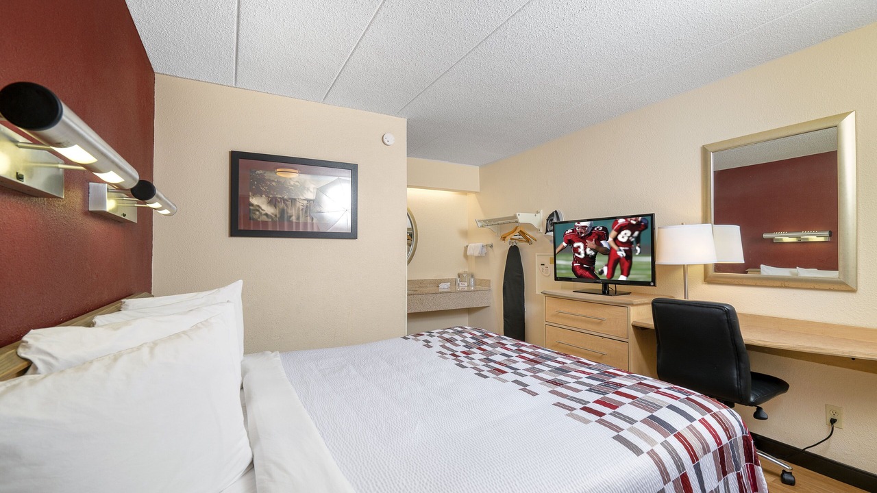 Photo of Bedroom in Watterson Park