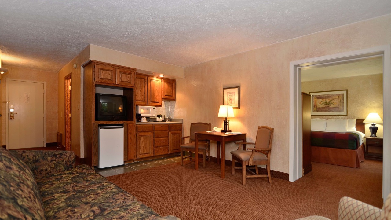 Photo of Bedroom in Branson West