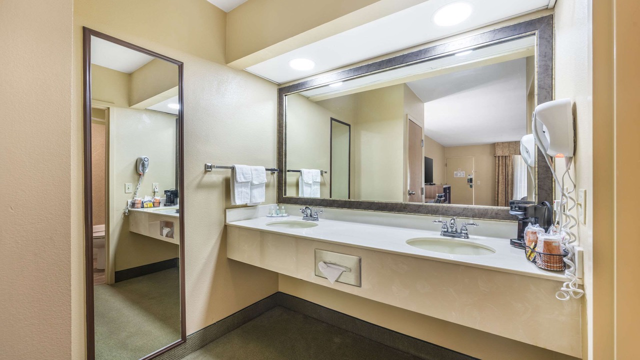 Photo of Bathroom in Paris