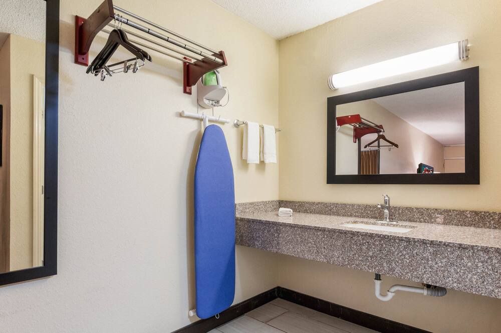 Photo of Bathroom in Erlanger