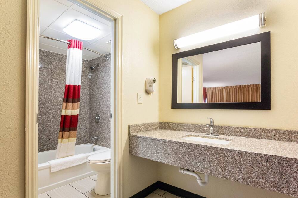 Photo of Bathroom in Erlanger