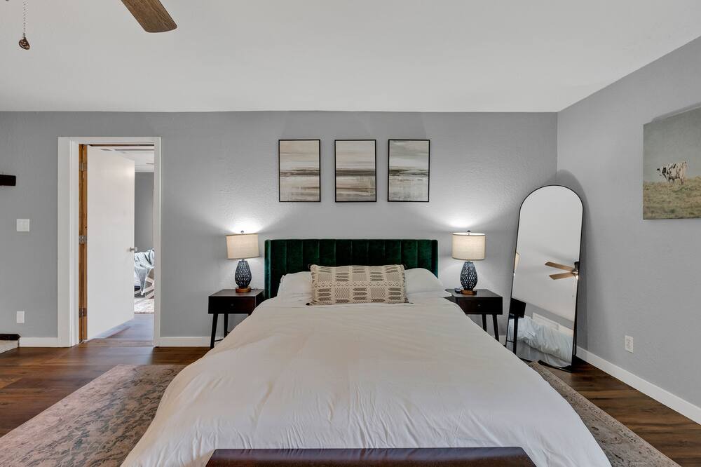 Photo of Bedroom in Oakhurst