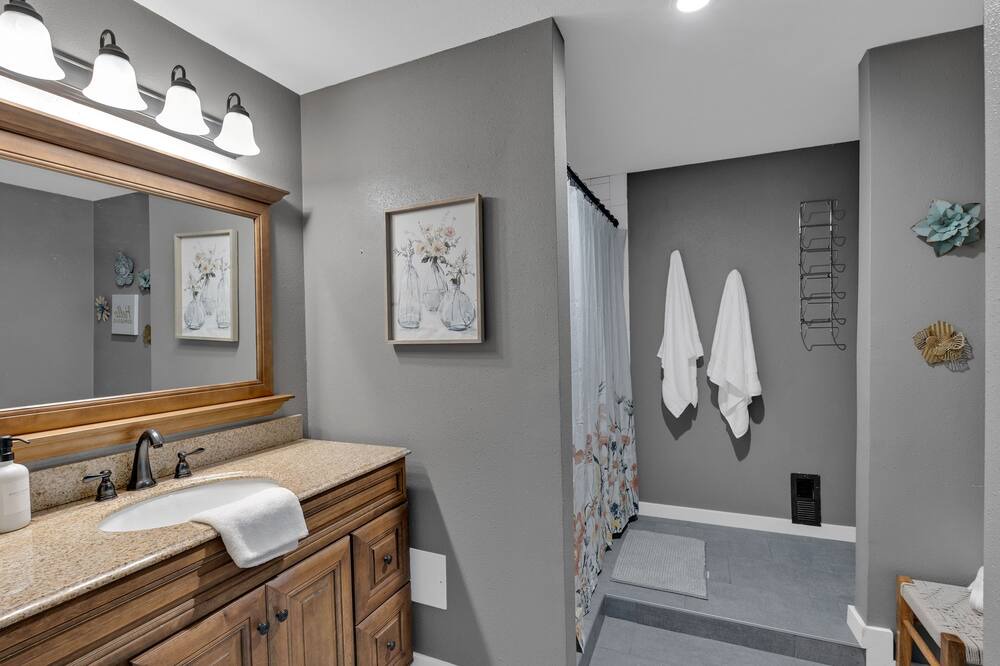 Photo of Bathroom in Oakhurst