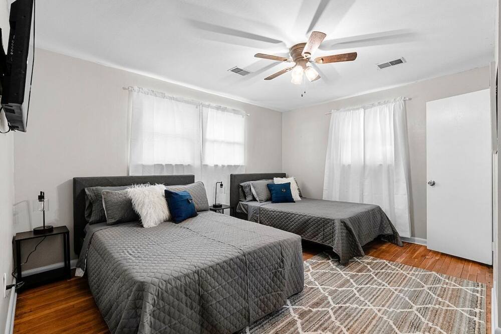 Photo of Bedroom in East Ridge