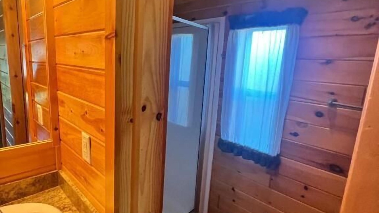 Photo of Bathroom in Chocowinity
