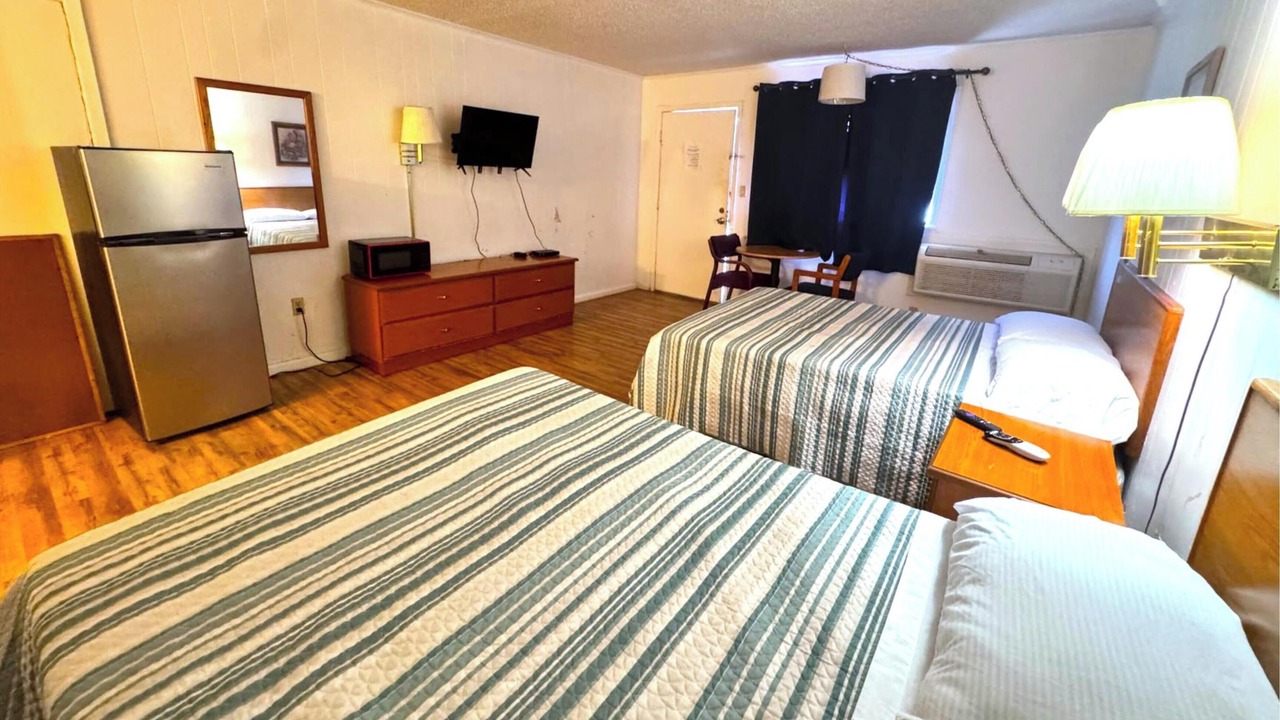 Photo of Bedroom in Lake Village