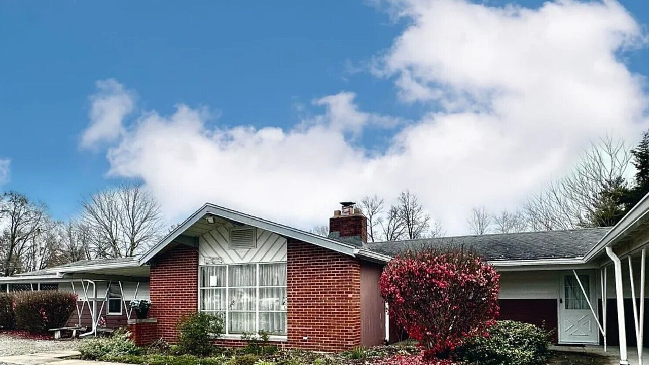 Photo of Outdoor in Flora
