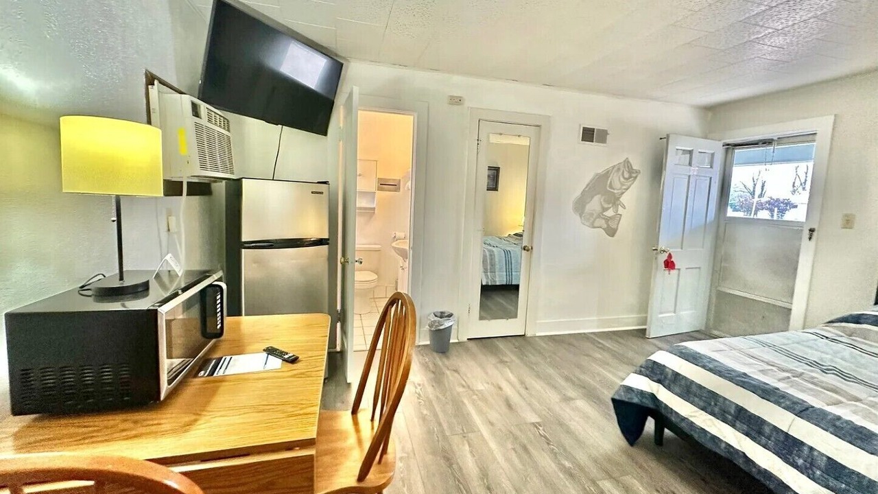 Photo of Bedroom in Flora