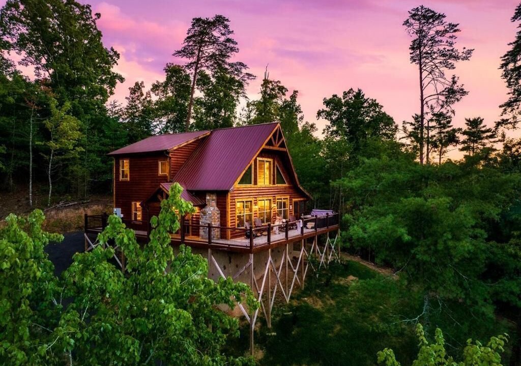 Photo of Outdoor in Gatlinburg - Pigeon Forge