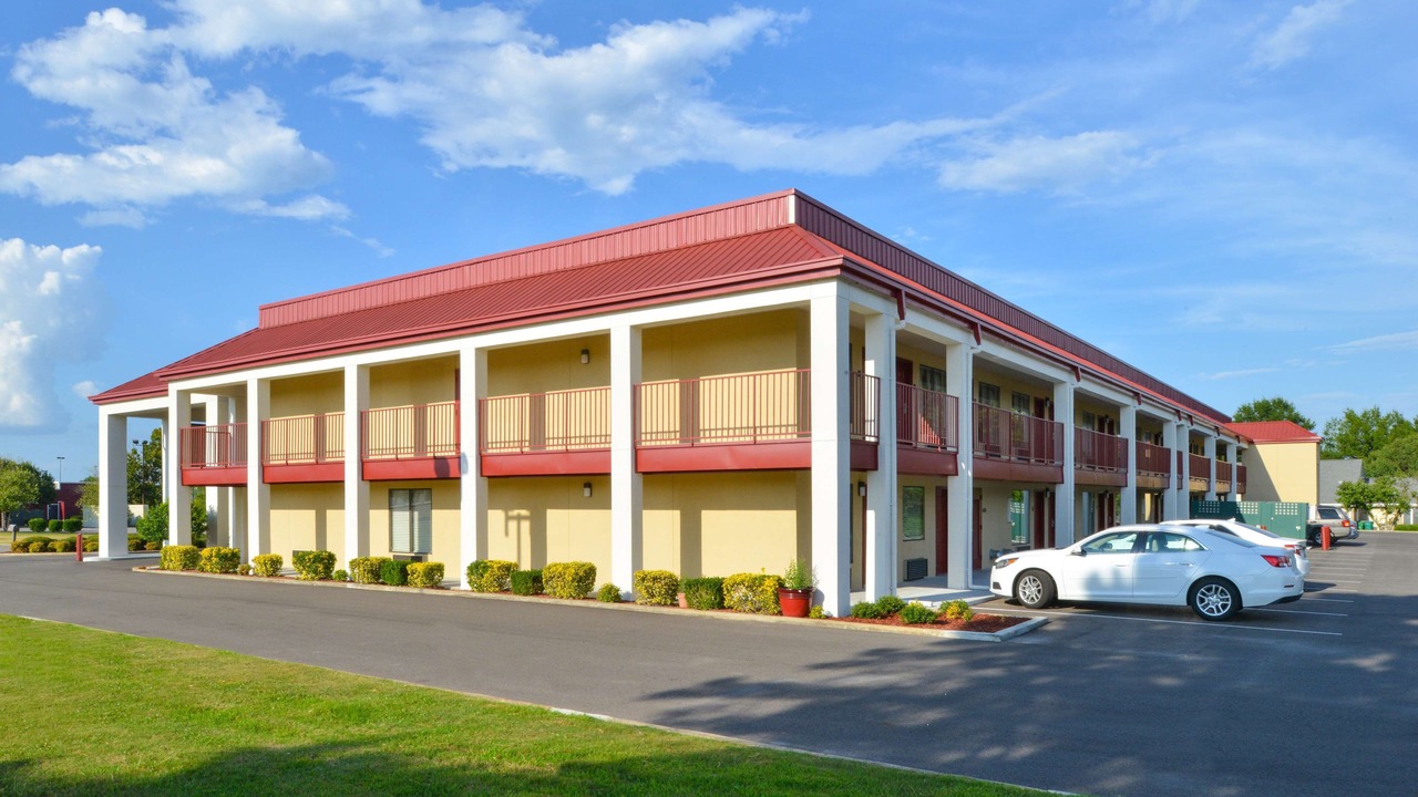 Photo of Outdoor in Tupelo