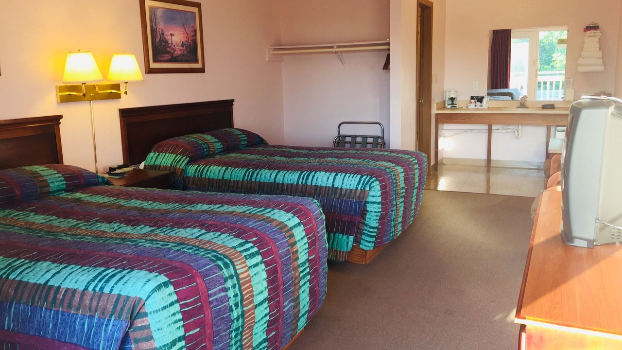 Photo of Bedroom in Branson West