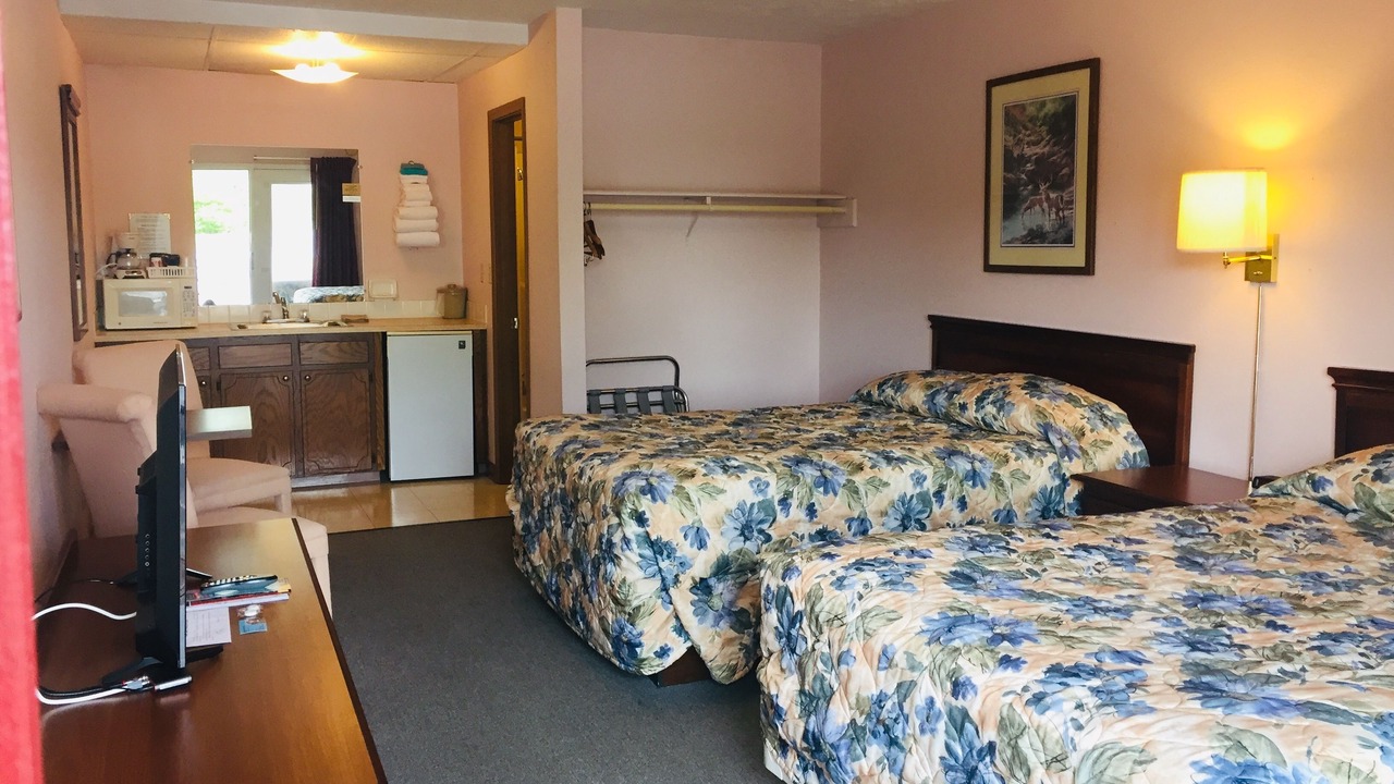 Photo of Bedroom in Branson West
