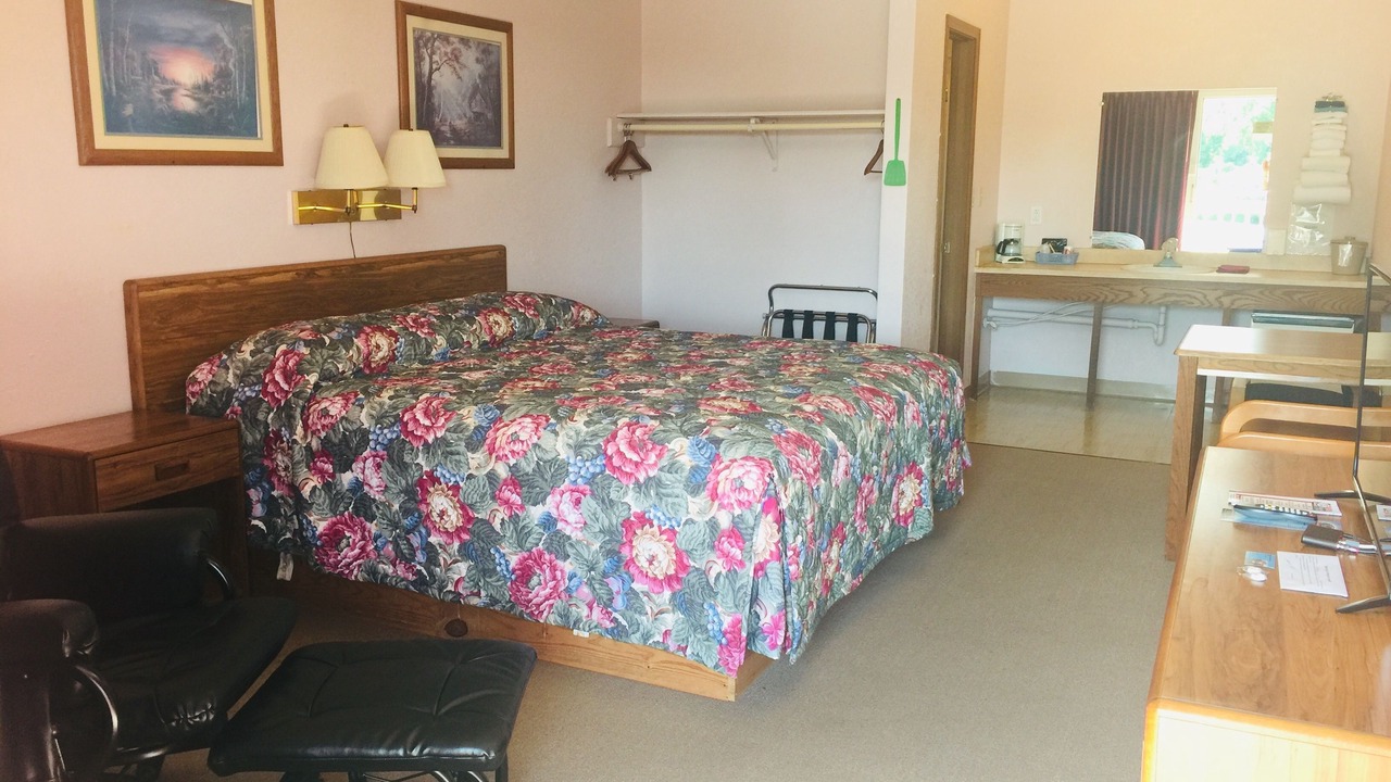Photo of Bedroom in Branson West