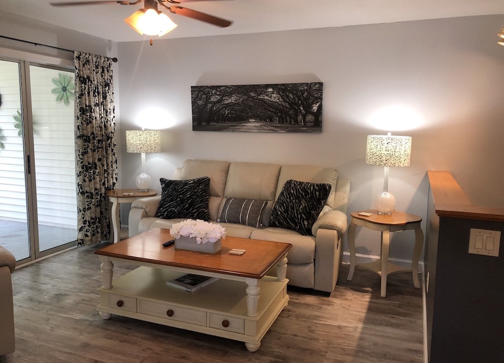 Photo of Livingroom in Table Rock