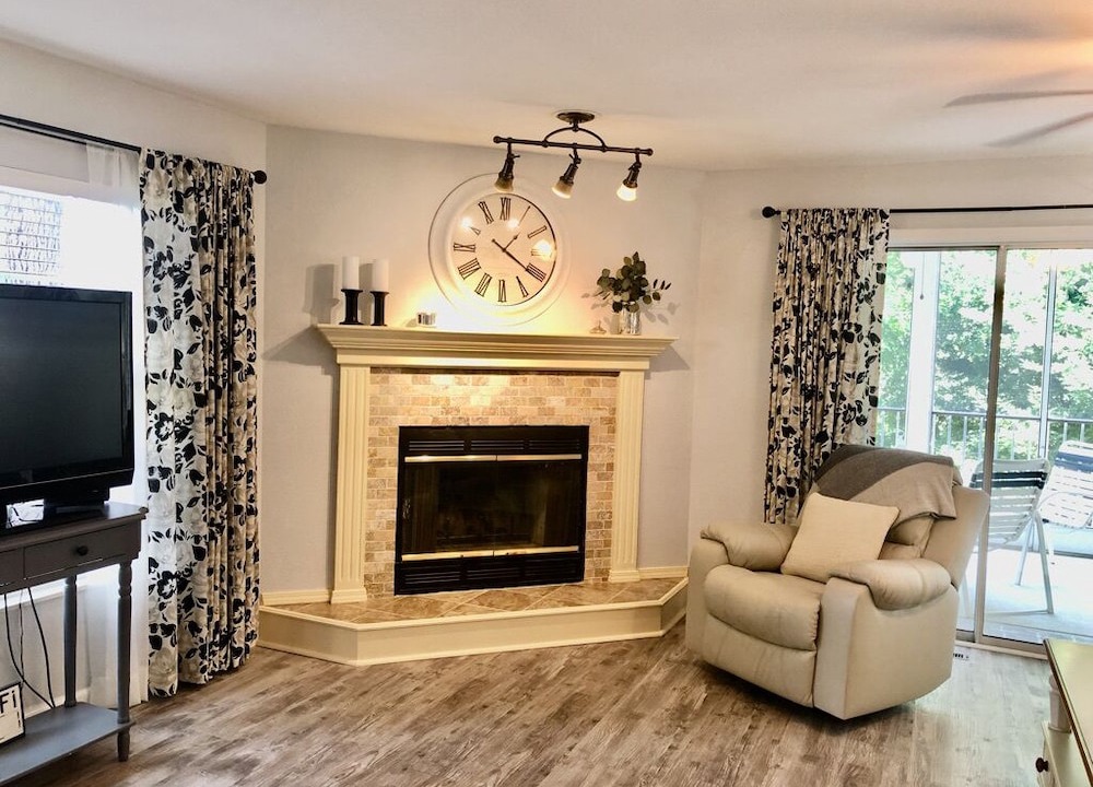 Photo of Livingroom in Table Rock