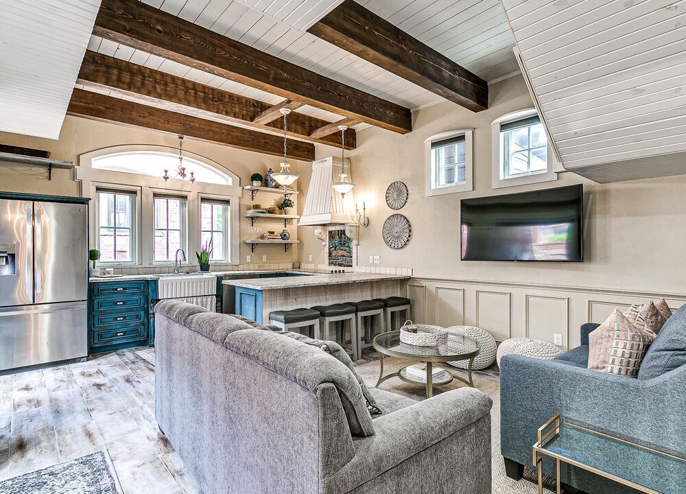 Photo of Livingroom in Eufaula