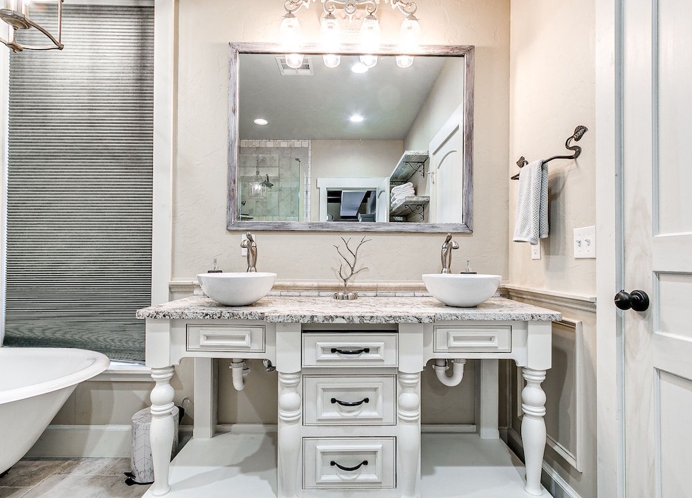 Photo of Bathroom in Eufaula