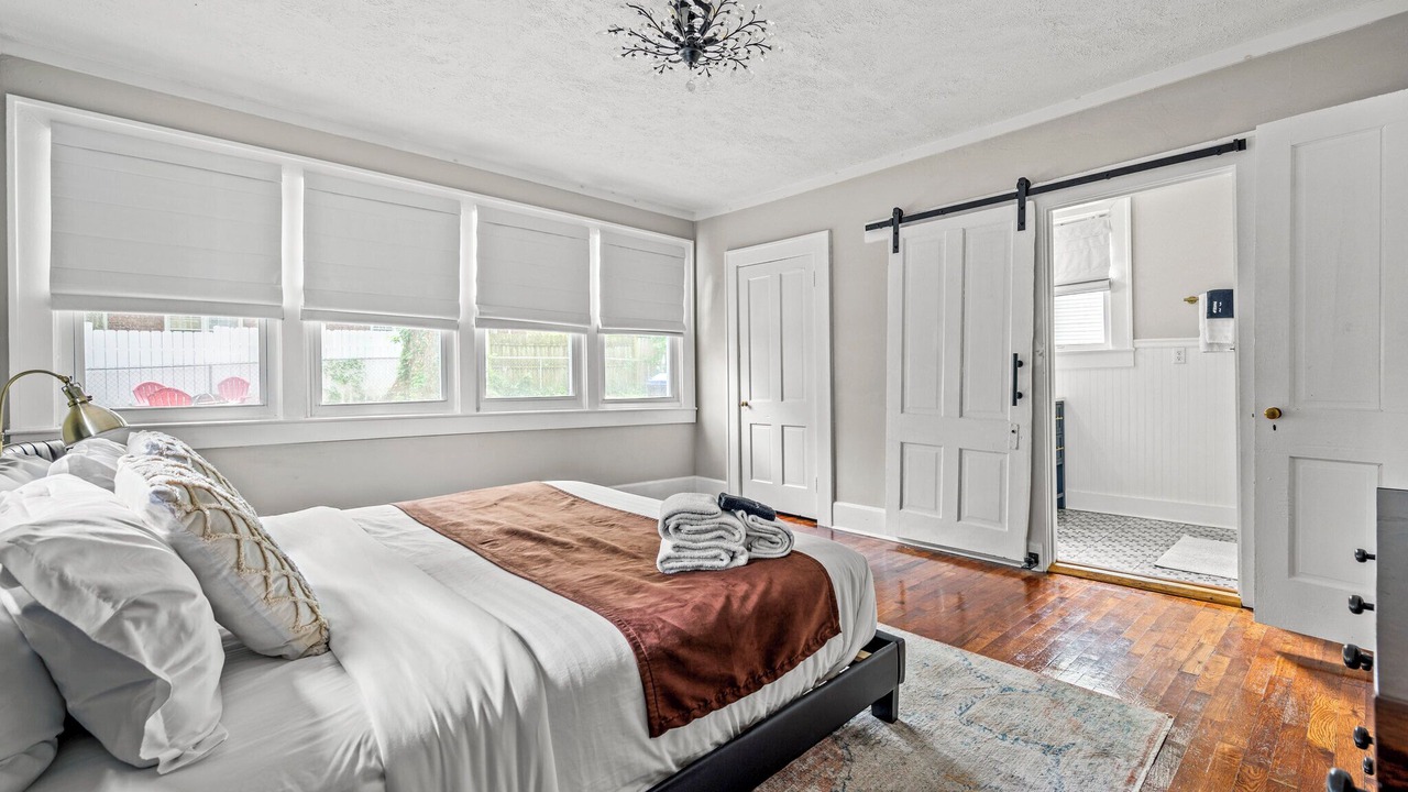 Photo of Bedroom in Frankfort