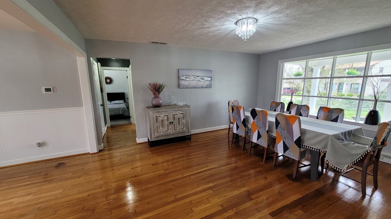 Photo of Bedroom in Hollyvilla