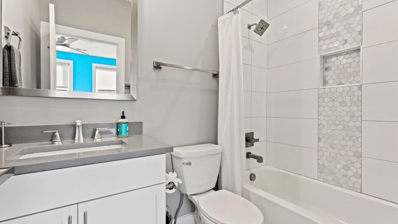 Photo of Bathroom in Hadley - Washington