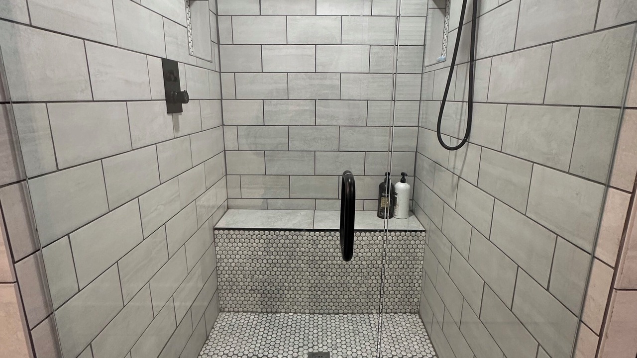 Photo of Bathroom in East Memphis
