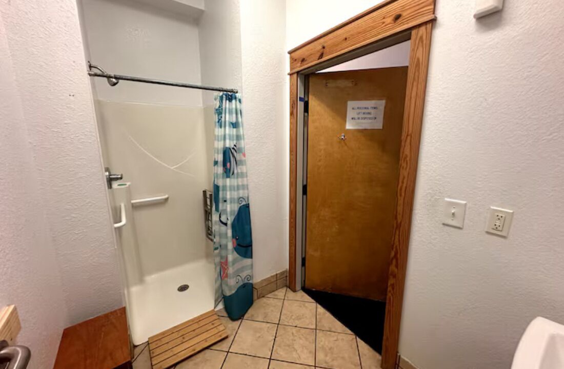 Photo of Bathroom in Manteo